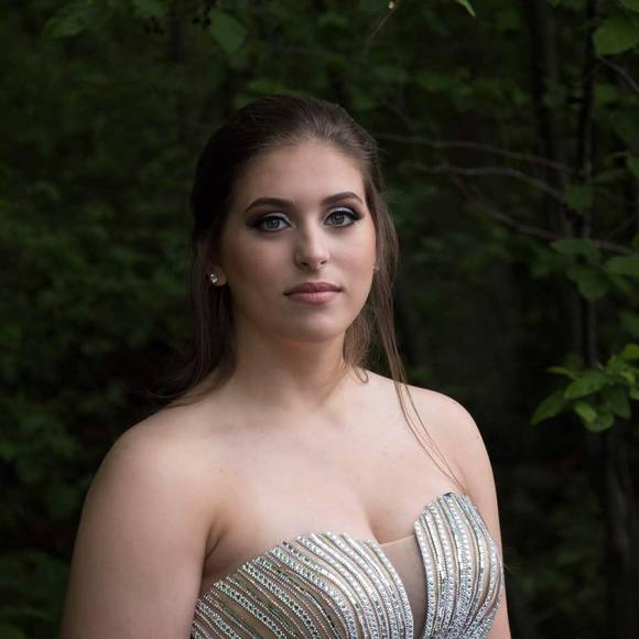 Meet your Posher, Ariel - Picture 1 of 1