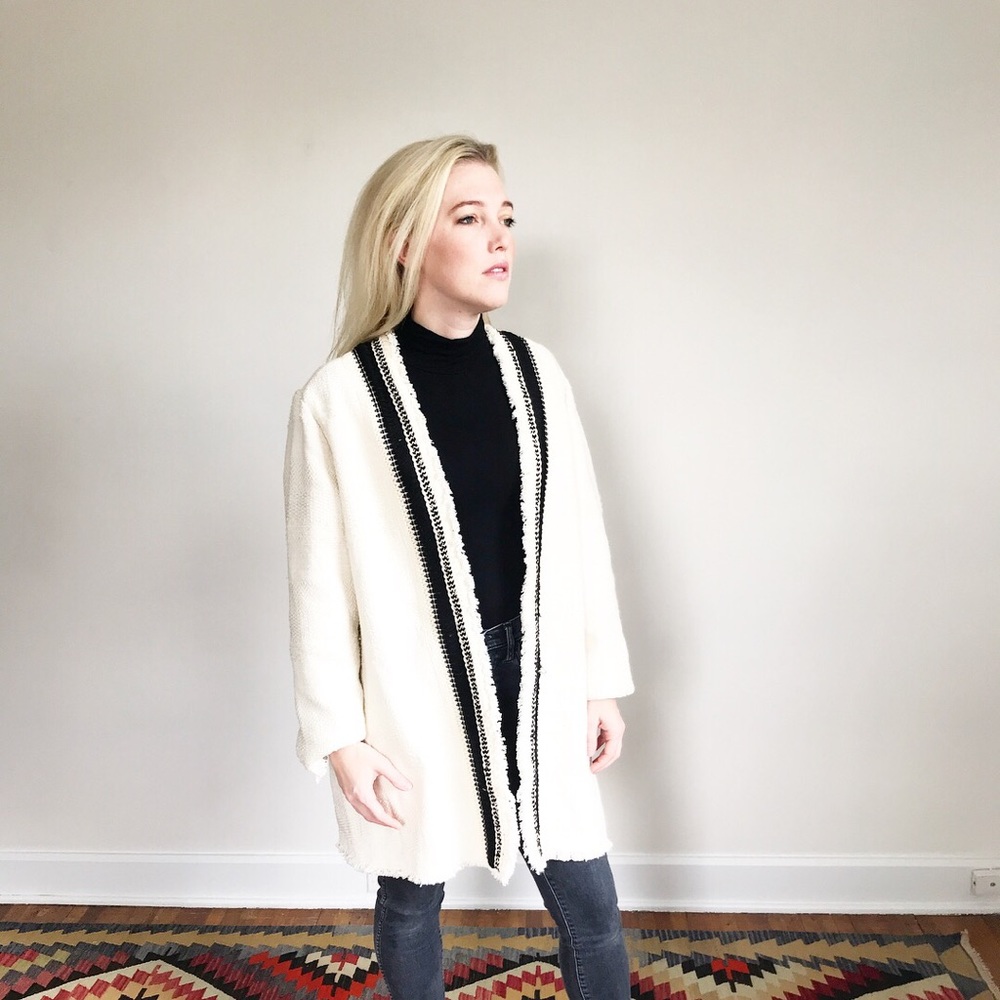 Chic Chicos Sweater