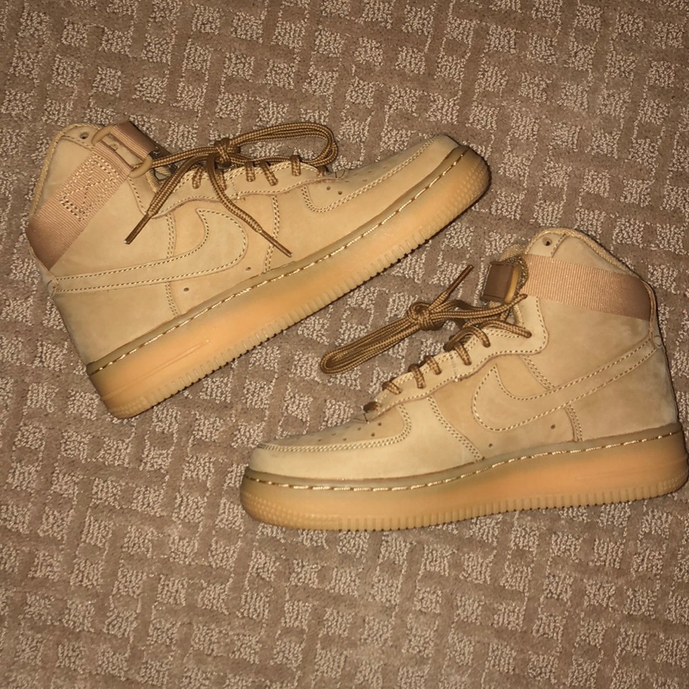 Nike af1 hightop wheat