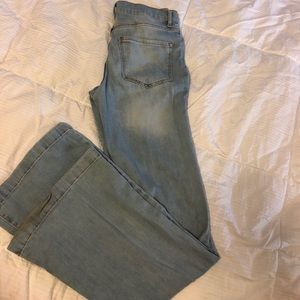 Light high waisted jeans