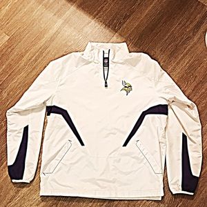 On field Reebok Minnesota Vikings pullover.