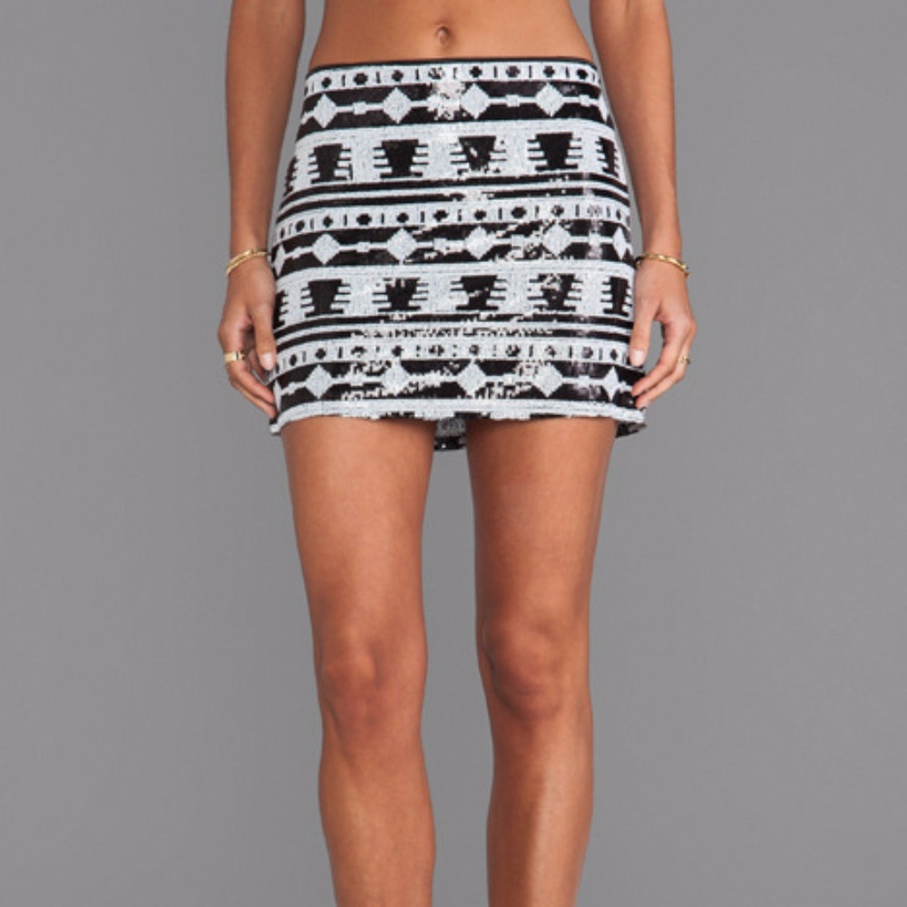 White & Black Geometric Sequin Mini Skirt