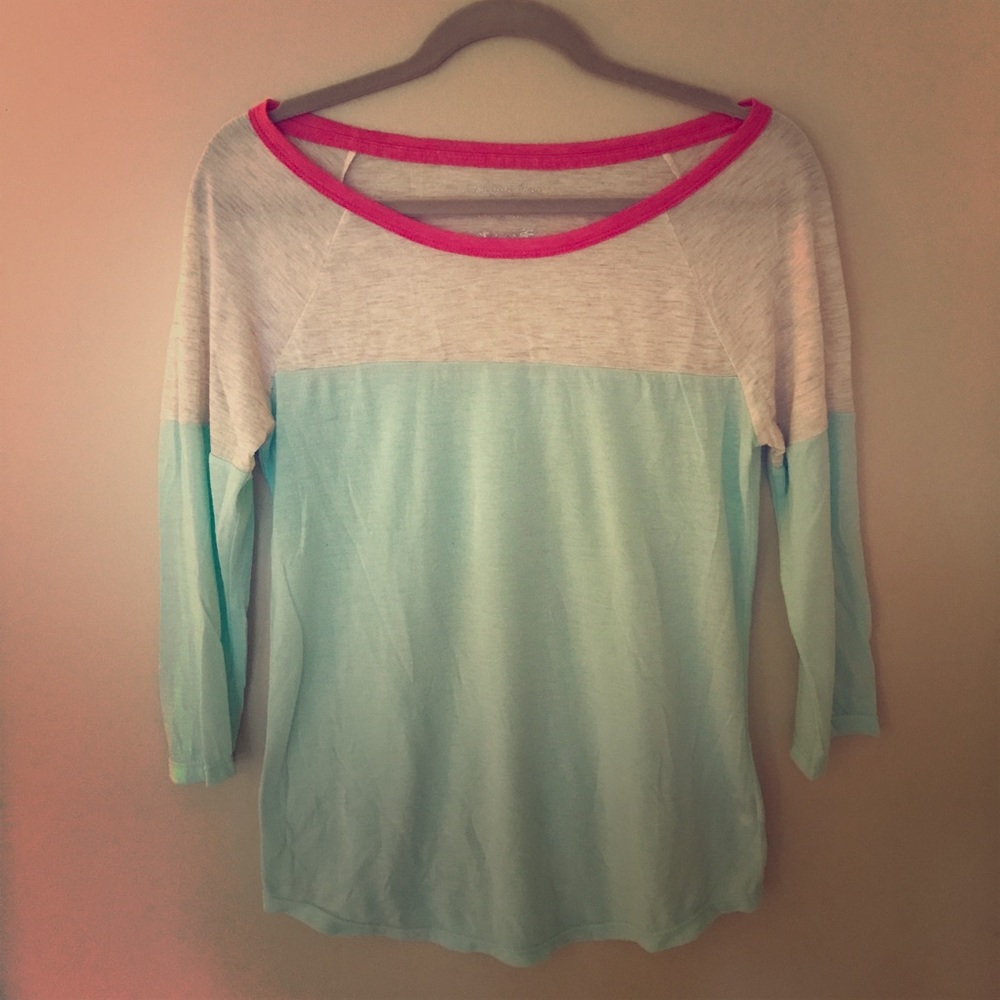 American Eagle Feather Light Tee