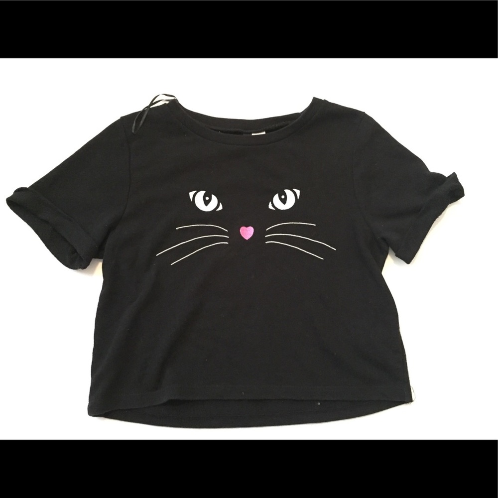KITTY BLACK CROP TOP ❤️