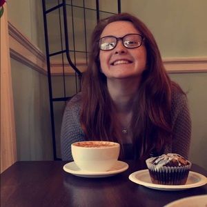 Meet your Posher, Gabby