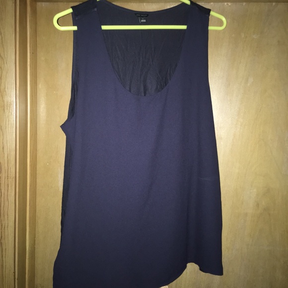 Blue tank top - Picture 1 of 2