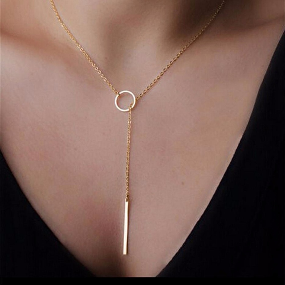 Gold Circle with Column Bar Necklace