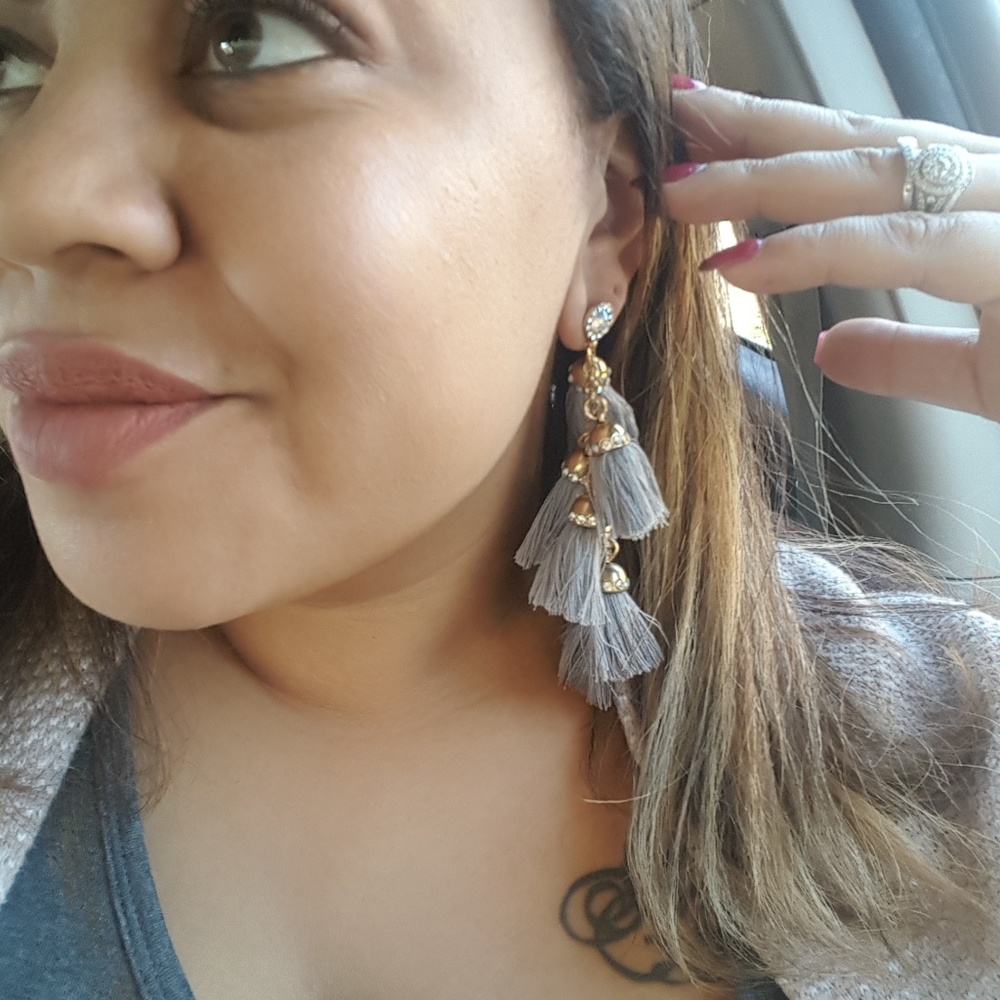 SALE💥BLUE tassel waterfall earrings - Picture 3 of 3