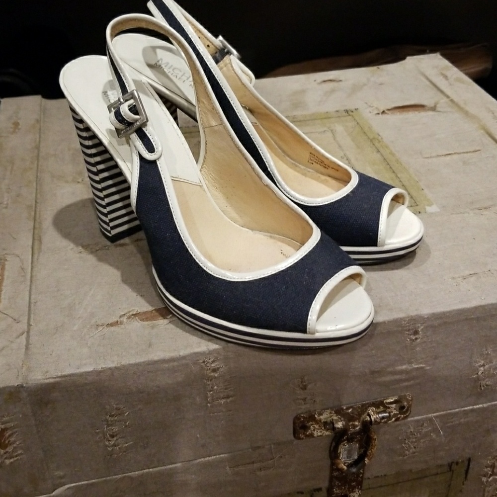 Heels - Picture 2 of 4