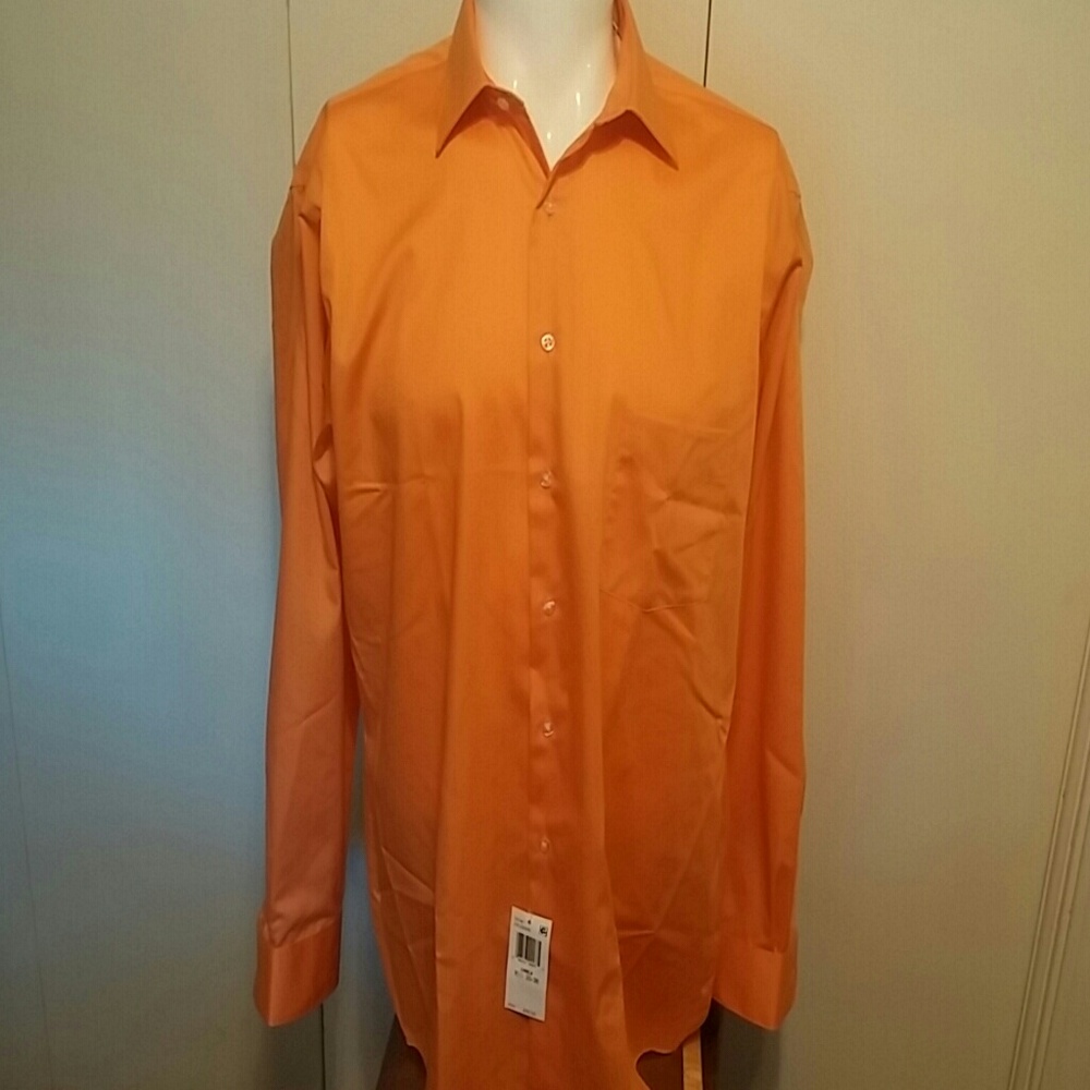 Van Heusen Men's Tall Shirt - Picture 2 of 4