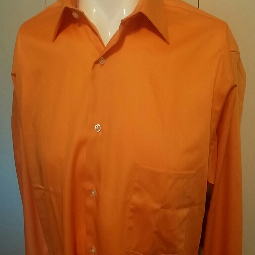 Van Heusen Men's Tall Shirt - Picture 4 of 4