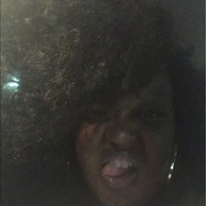 Meet your Posher, Tabitha