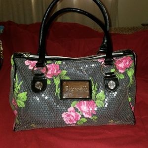 Sequins Roses Betsey purse