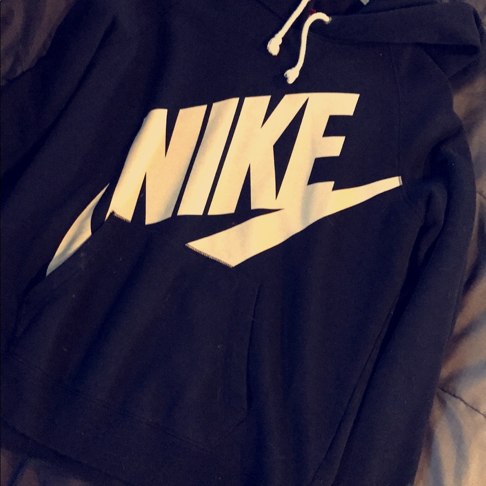 Black Nike sweatshirt