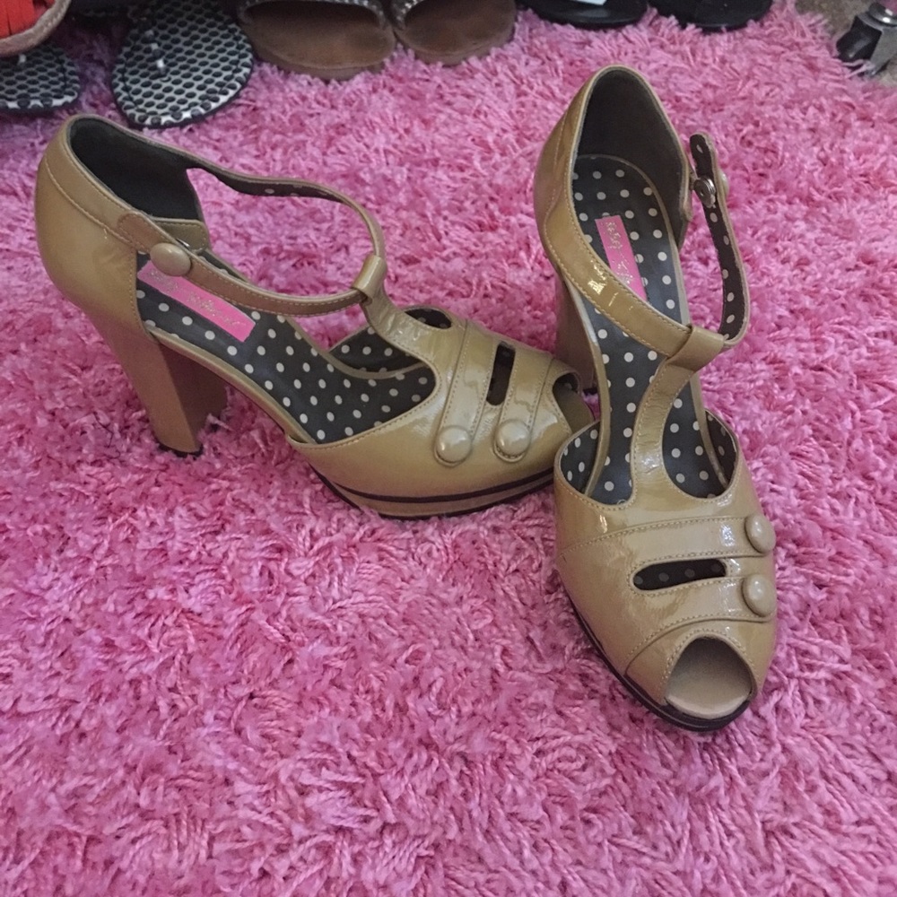 Betsey Johnson Pinup T-Strap Heels