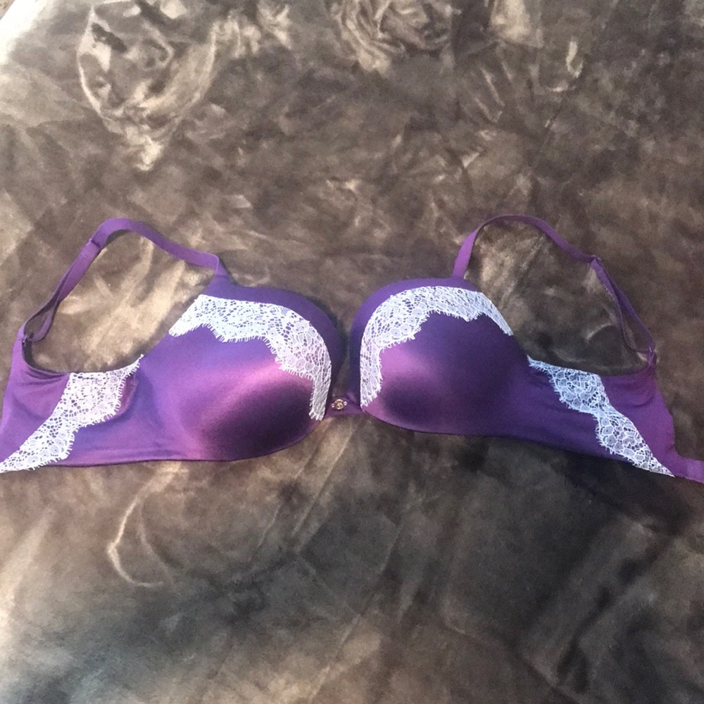 Victoria’s Secret Push Up Bra 👙