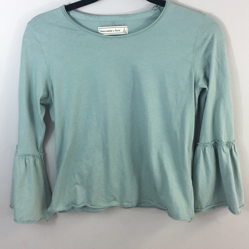 ✨Abercrombie & Fitch Shirt - S - NWOT✨