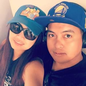 Meet your Posher, Mona