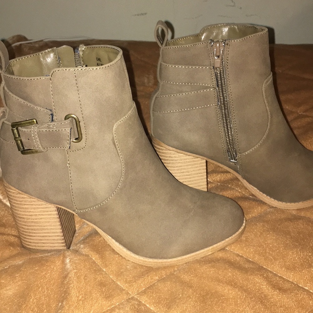 Charlotte Russe boots