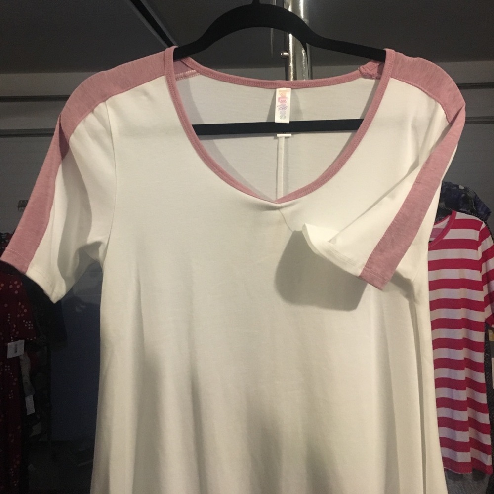 Perfect T XS NWT LulaRoe