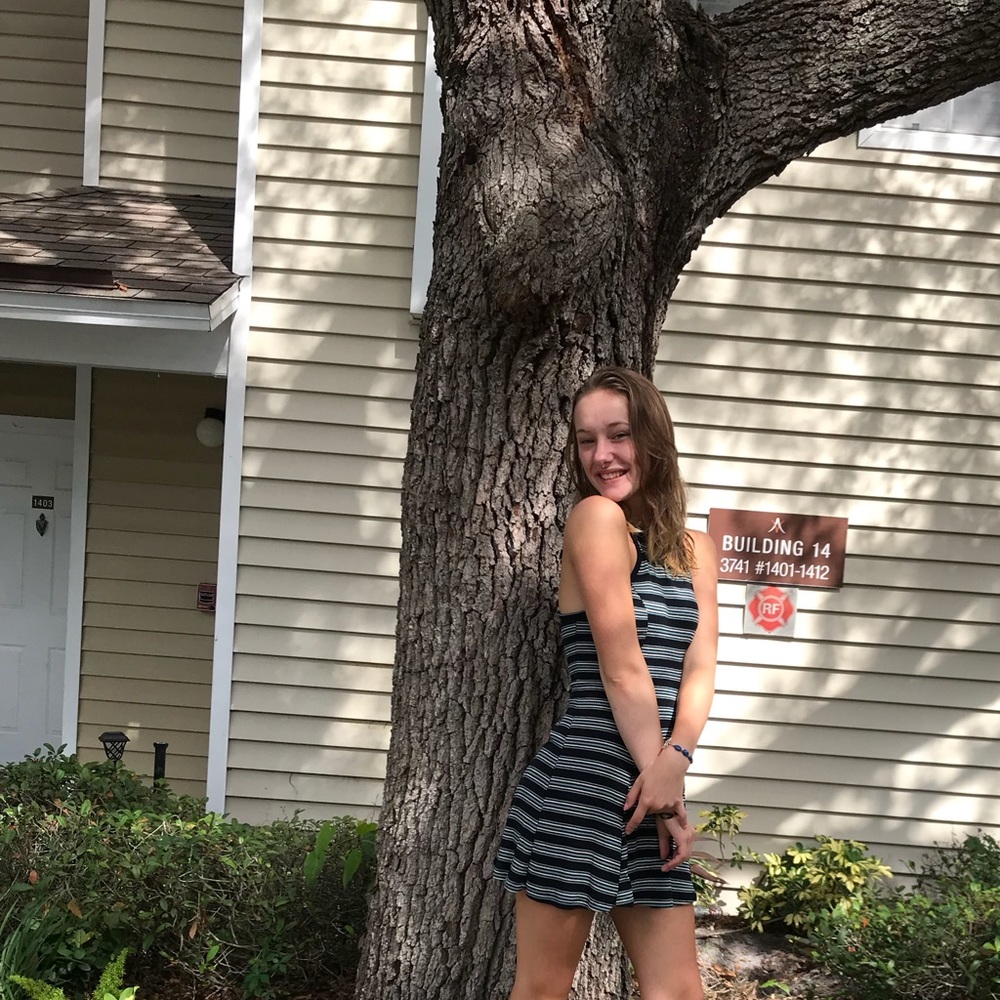 Meet your Posher, Sabrina