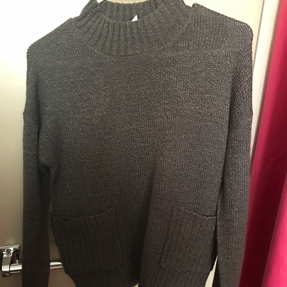 Grey sweater - Picture 2 of 3