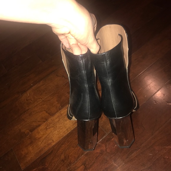BCBG HALLE Boots sz 37 - Picture 4 of 4