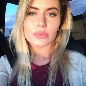 Meet your Posher, Olivia