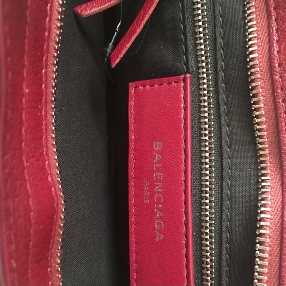 Authentic BALENCIAGA ... maroon or deep red - Picture 4 of 4