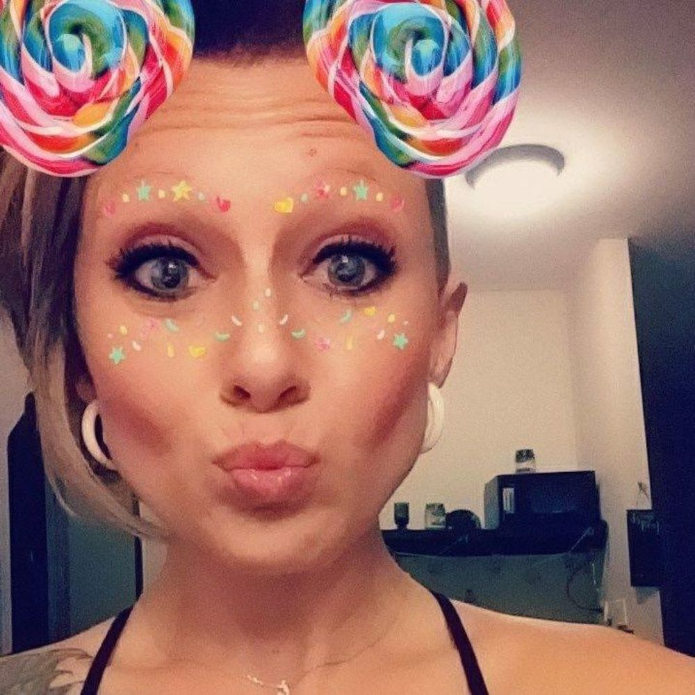 Meet your Posher, Carli