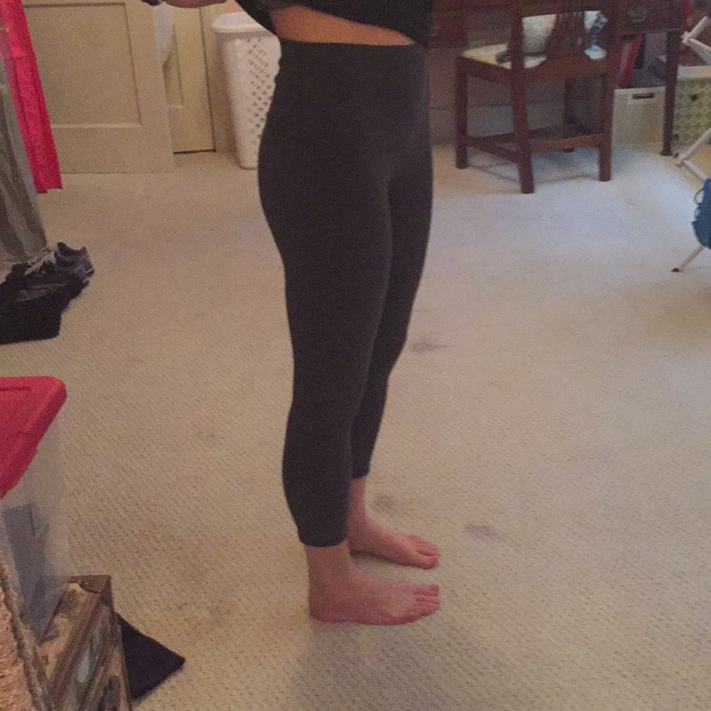 Lululemon high waisted Gray leggings size 4