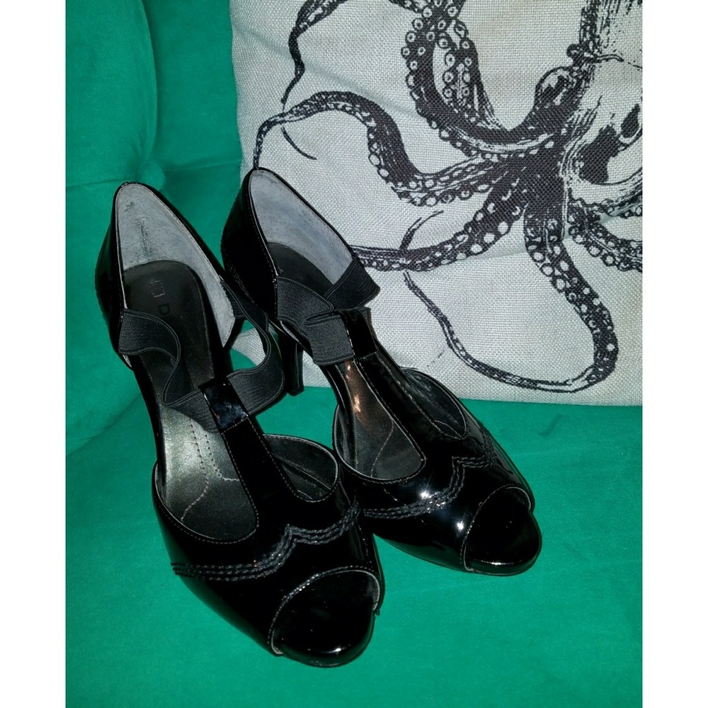 DKNYC Pearl Black Patent T-Strap Heels Pumps