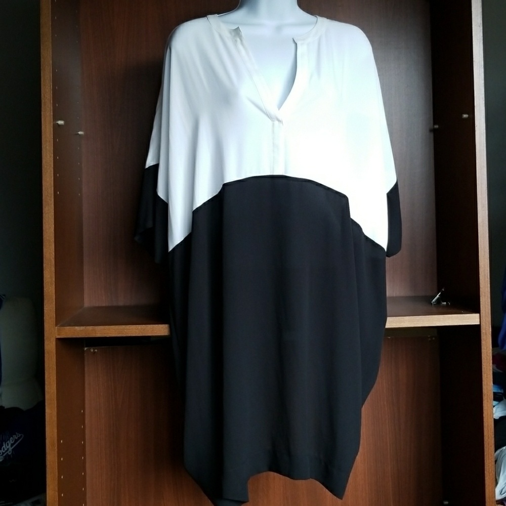 BCBGMAXAZRIA Blouse