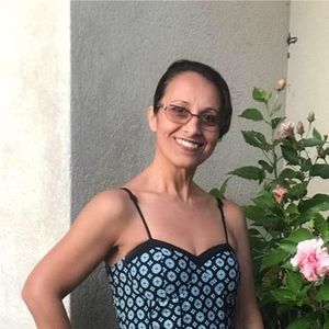 Meet your Posher, Ana