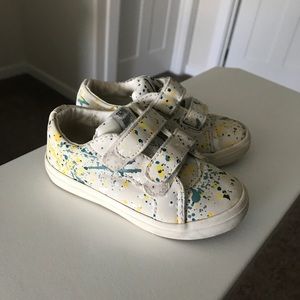 Zara kids unisex sneaker. Size 22