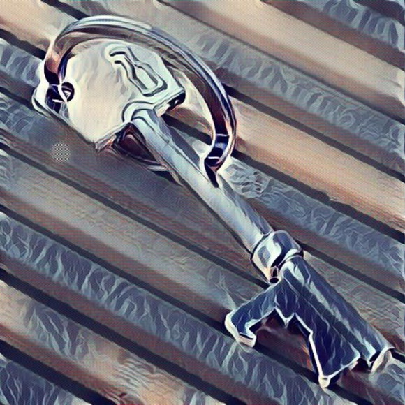 Key Shaped Pendant Key Ring/Bottle Opener Silver T - Picture 3 of 4