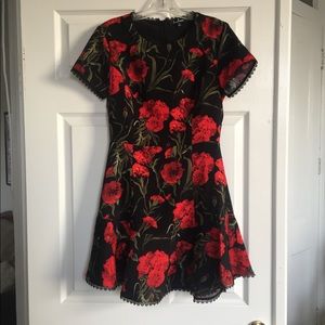 Lulu's Dresses - Lulus floral dress Lulu's Dresses - Lulus floral dress