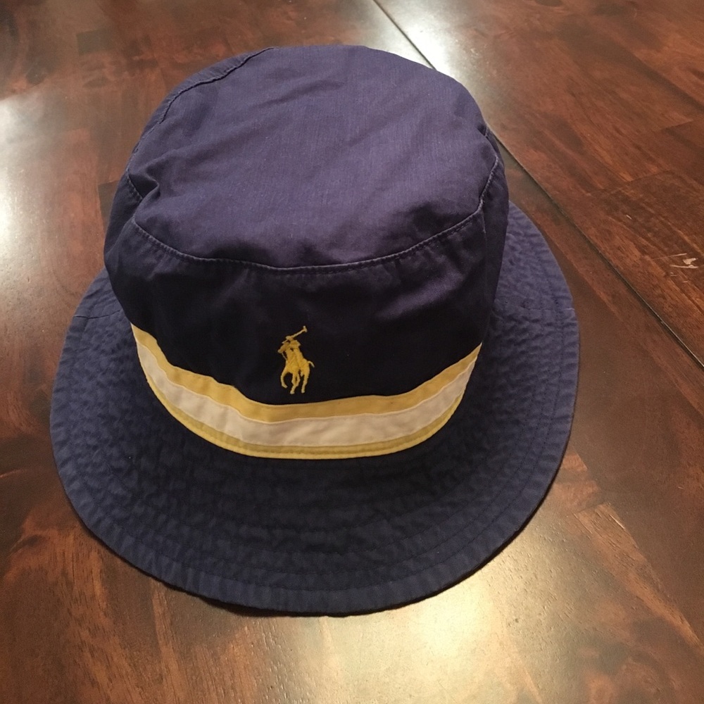 Polo reversible bucket hat. Like new
