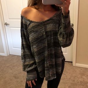 FREE PEOPLE off-shoulder oversized sweater