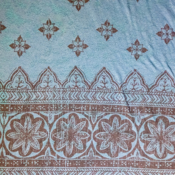 Maurices Blue Top w/ Gray Cute Pattern - Picture 4 of 4