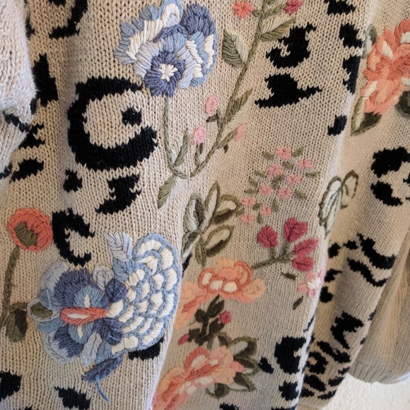 Vintage sweater🌹 - Picture 2 of 5