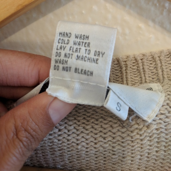 Vintage sweater🌹 - Picture 5 of 5