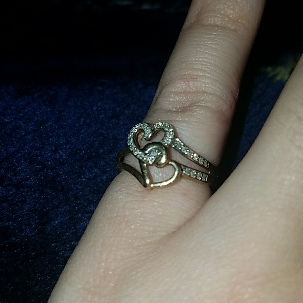 💍Size 6, 10K golden double heart ring.💍