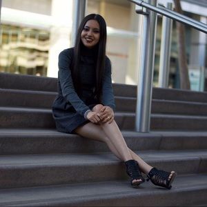 Meet your Posher, Ariana