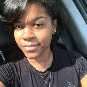 Meet your Posher, Arielle