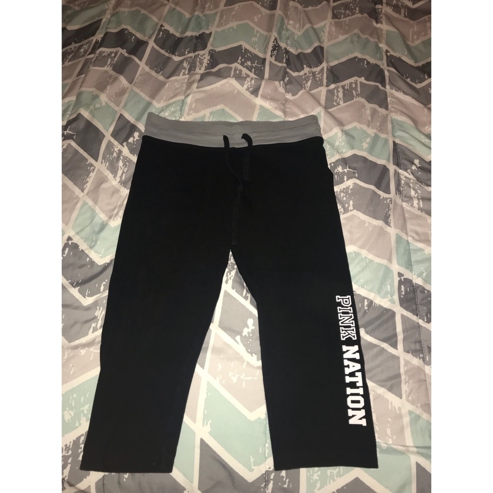 VS Pink Cropped Capri