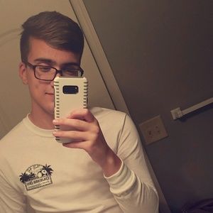 Meet your Posher, Connor