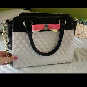 FLASH SALE! Betsey johnson purse.