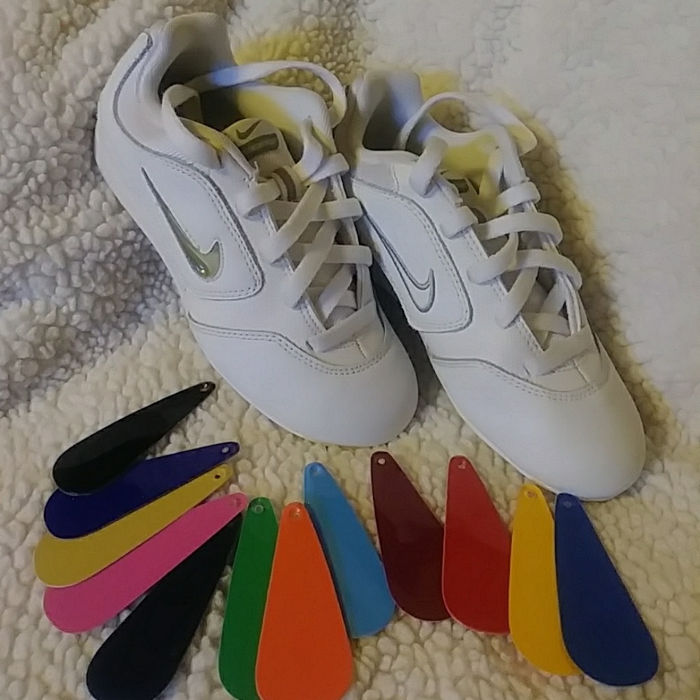 Girls Nike cheerleading shoes