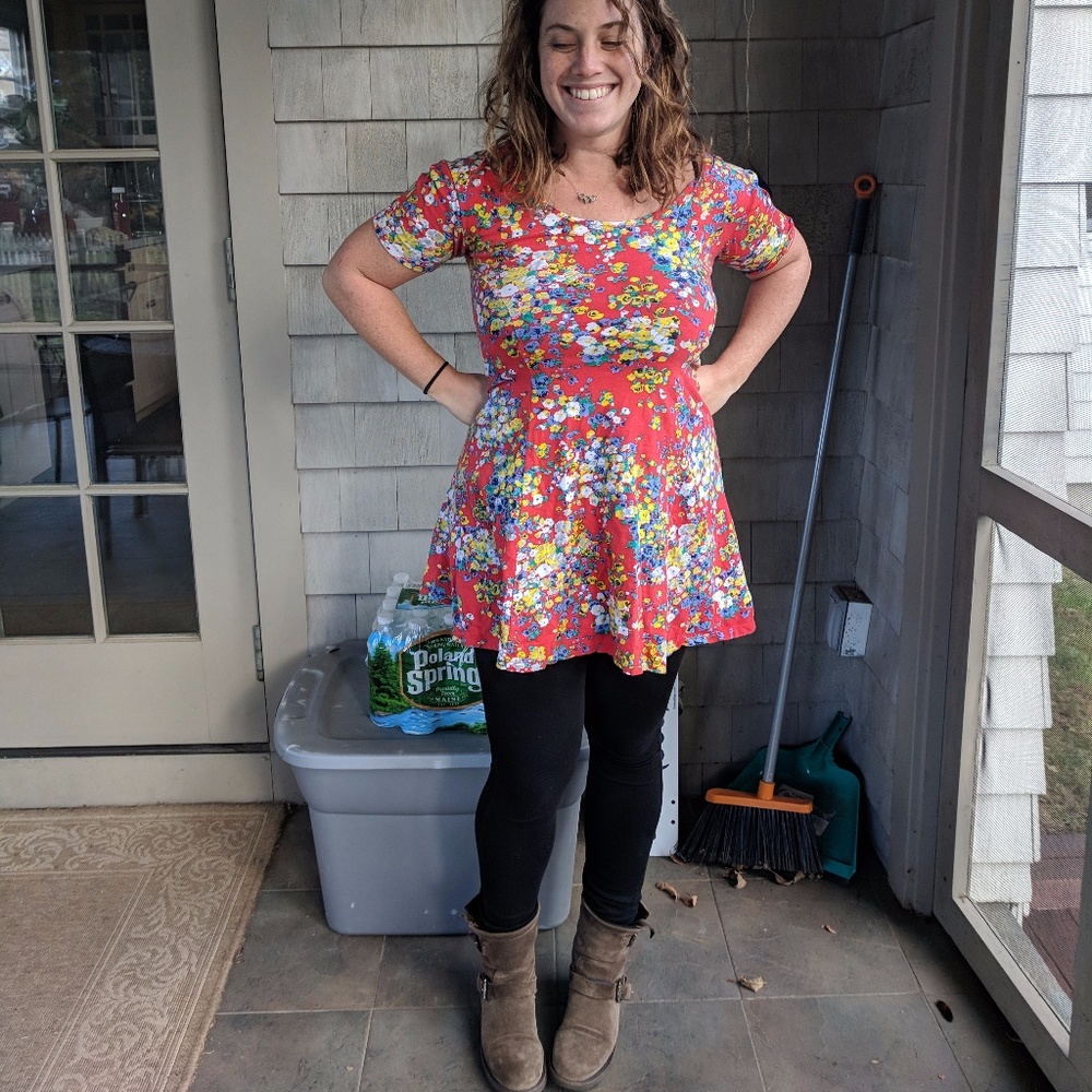 Red floral tunic - Picture 1 of 2